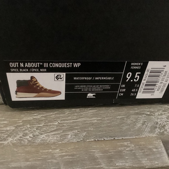 SOREL Out N' About III Conquest Waterproof Boot (Women), size 9.5 - Picture 2 of 8